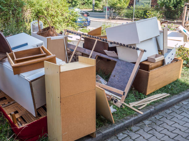 Best Carpet Removal and Disposal  in Canadian Lakes, MI